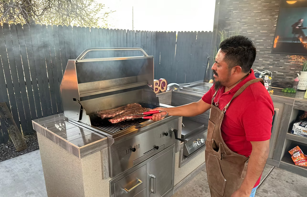 KoKoMo Grills 32" Built-In Charcoal Grill