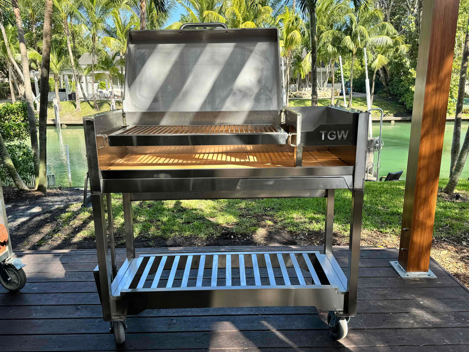 Tagwood BBQ18SS – Argentine Stainless Steel Grill