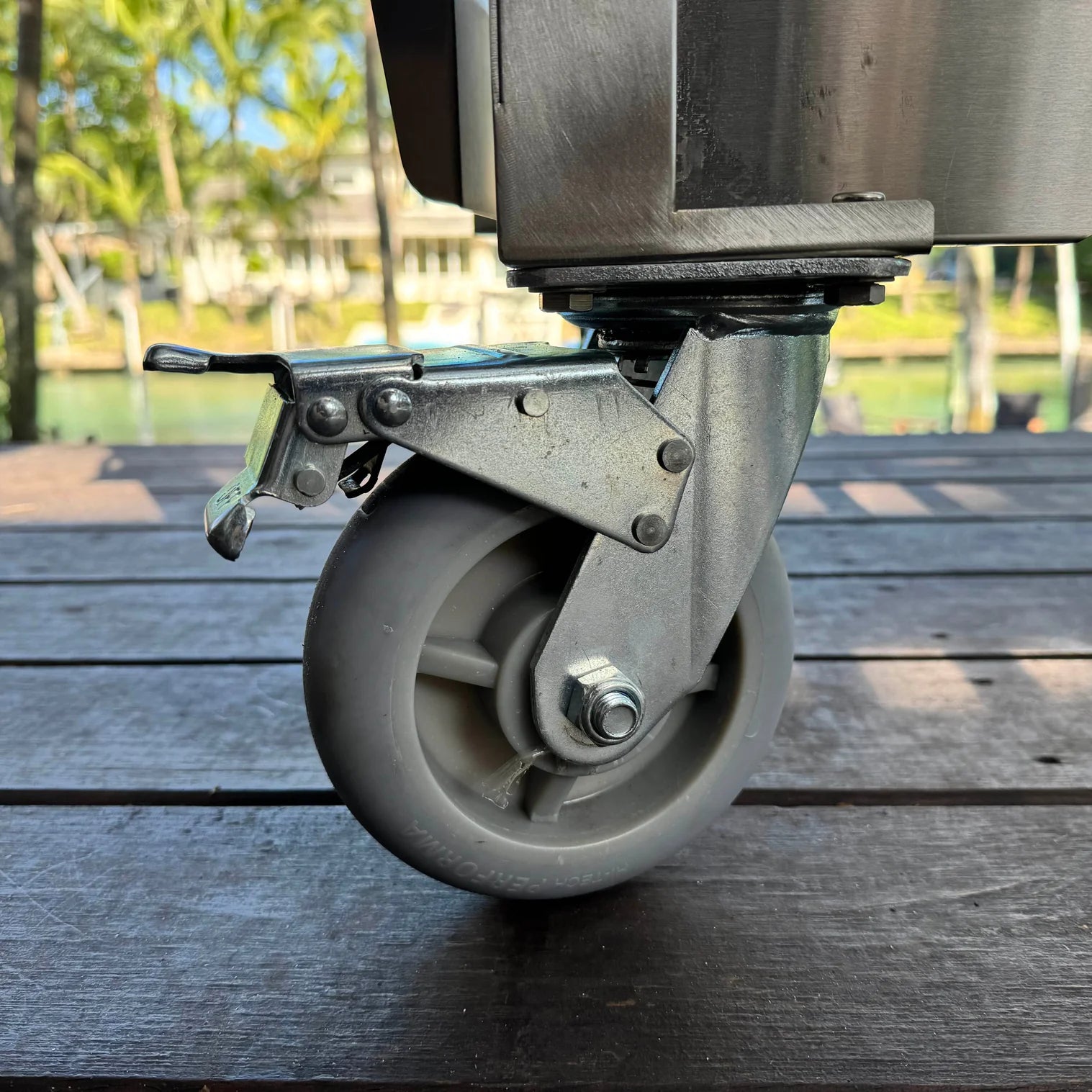 Tagwood BBQ18SS – Argentine Stainless Steel Grill