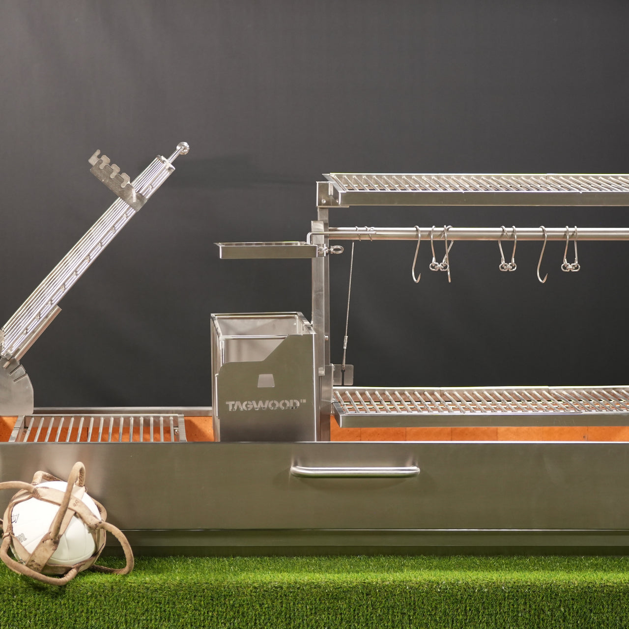 Tagwood BBQ28SS – XL Built‑In Argentine Santa Maria Grill -  Piratically Built