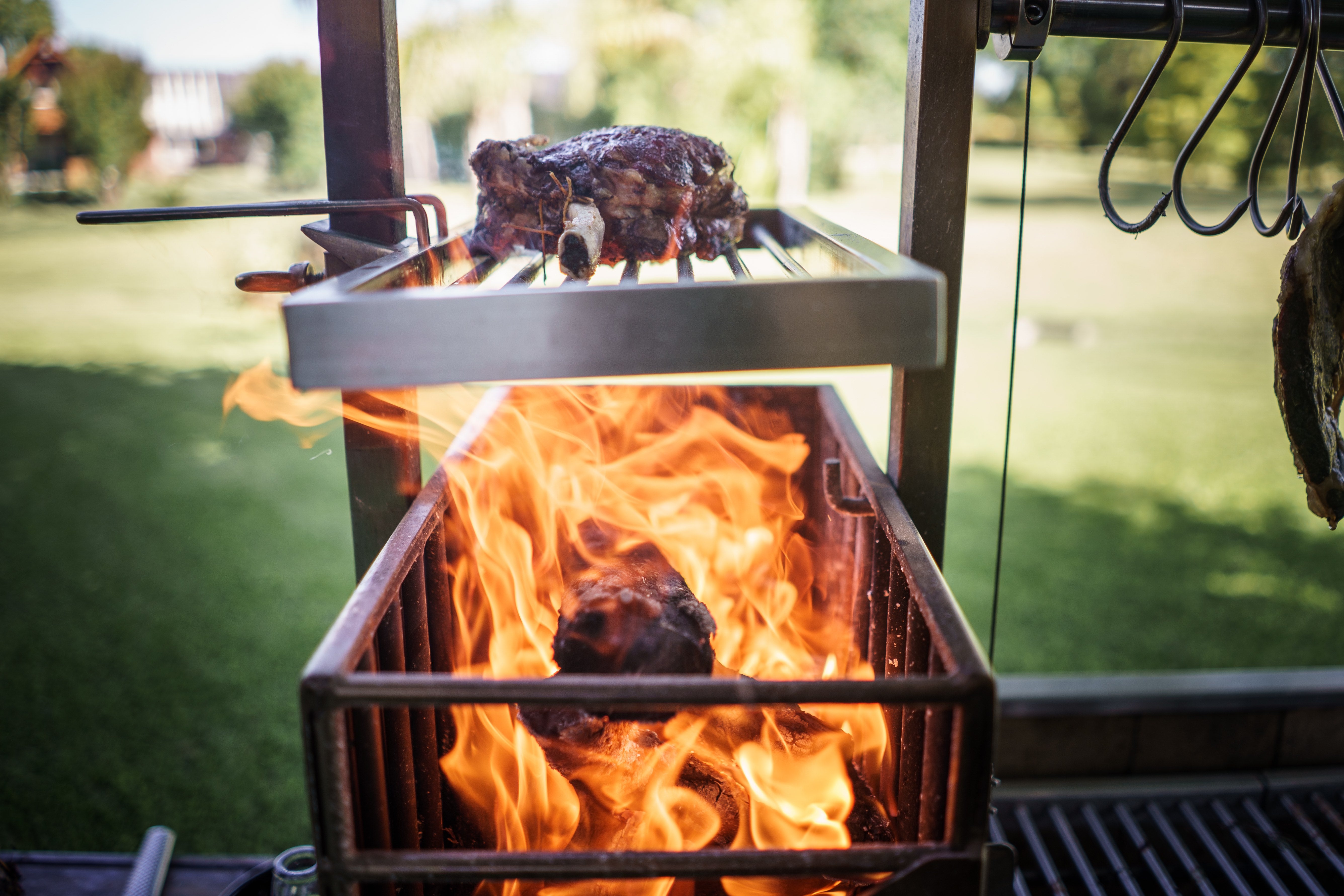Tagwood BBQ03SS – Argentine Stainless Steel Wood & Charcoal Grill Partially Built