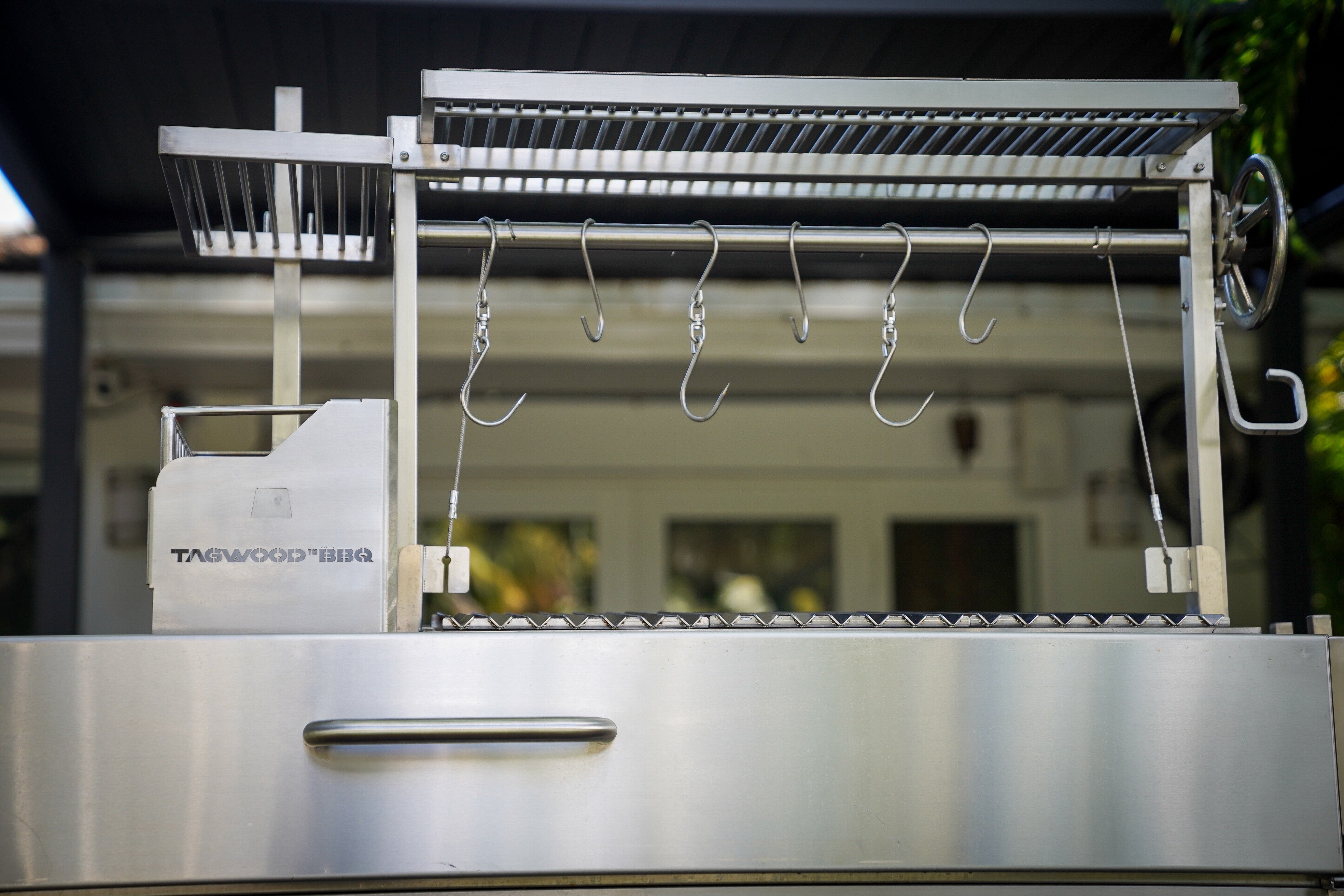Tagwood BBQ06SS – Argentine Stainless Steel Santa Maria Grill