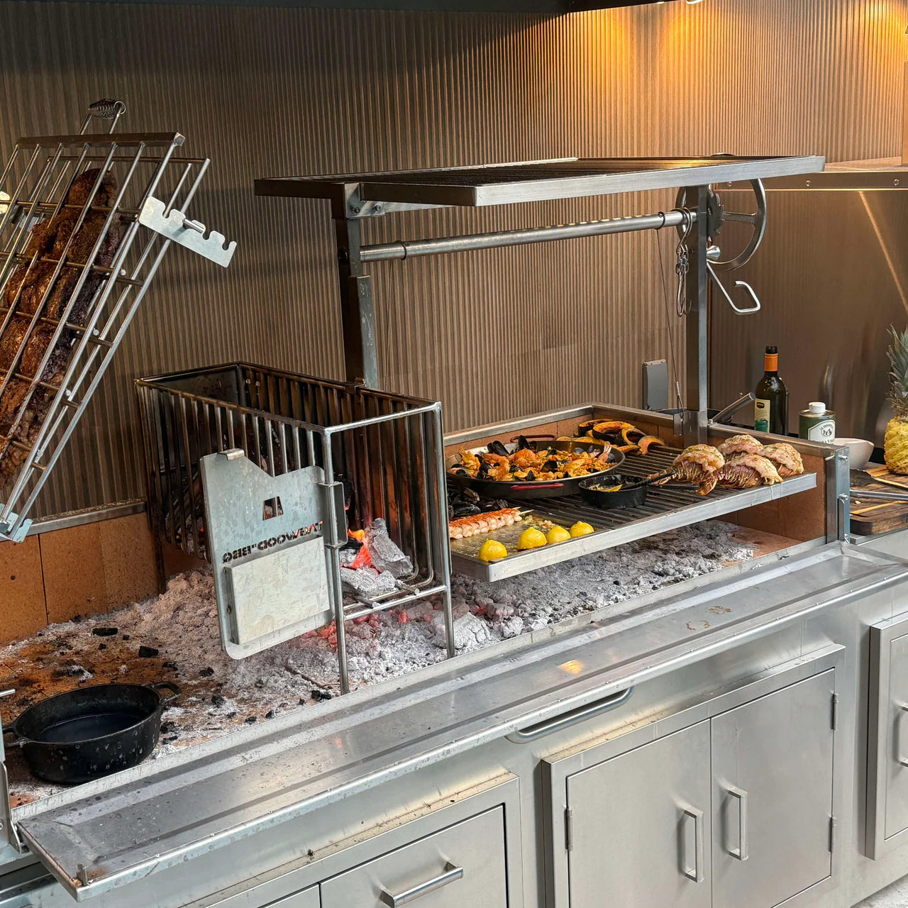 Tagwood BBQ28SS – XL Built‑In Argentine Santa Maria Grill -  Piratically Built